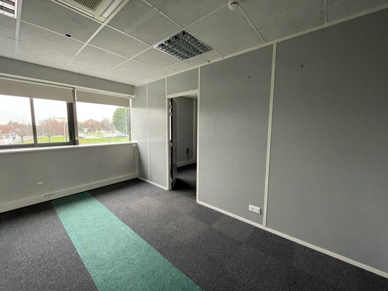 Bureau Bouguenais 124m² Location bureau Bouguenais Loire-Atlantique OLBUR2427941 3